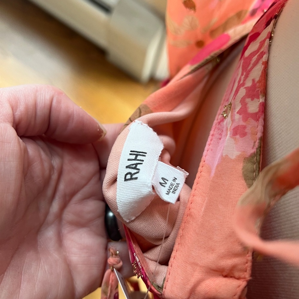 NWT Rahi Florence Print Pink/Peach Floral Cut Out Mini Dress Women's size Medium - Picture 4 of 10